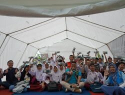 Pegawai PLN Mengajar di Sekolah Darurat, Berbagi Kebahagiaan dengan Anak-anak Penyintas Gempa Cianjur