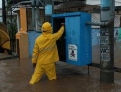 PLN Gerak Cepat Tangani Listrik Pasca Banjir Bima