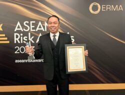 Rivan A. Purwantono Raih Risk Professional of the Year di Ajang ASEAN Risk Awards 2023