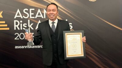 Rivan A. Purwantono Raih Risk Professional of the Year di Ajang ASEAN Risk Awards 2023