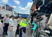 Jasa Raharja Jamin Seluruh Korban Tabrakan Antara Bus Peziarah dengan Truk di Jalan Raya Pantura, Gresik