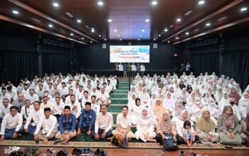 Bank NTB Syariah memberangkatkan ratusan pegawai dan nasabah loyal ke Tanah Suci Mekkah untuk menunaikan Umrah. (Foto BNTBS)