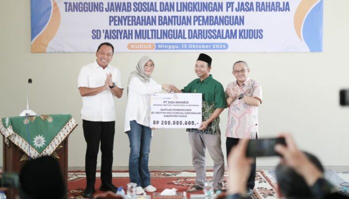 Dukung Pembangunan Bangsa, Jasa Raharja Serahkan Bantuan untuk Pembangunan SD Aisyiyah Multilingual Darussalam Kudus