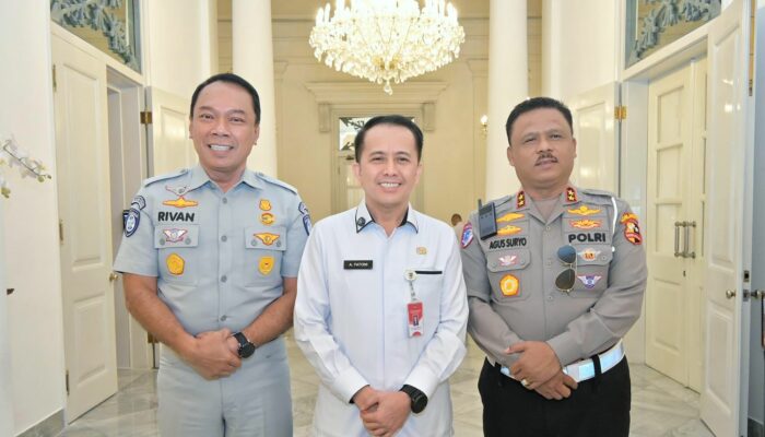 Audiensi Pembina Samsat Nasional dengan Gubernur DKI Jakarta, Bahas Sinergi untuk Penerapan Kebijakan Samsat yang Efektif dan Efisien untuk Warga Jakarta
