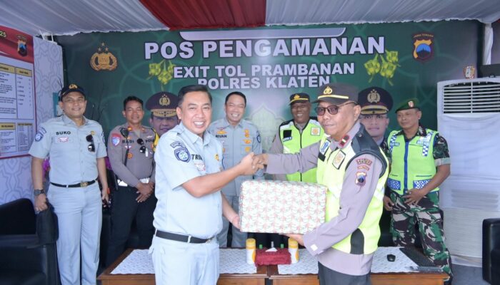 Direktur Utama PT Jasa Raharja Tinjau Pos Pelayanan Terpadu Wilayah DI Yogyakarta dan Jawa Tengah untuk Pastikan Kesiapan Layanan Menghadapi Arus Balik Idul Fitri 2025