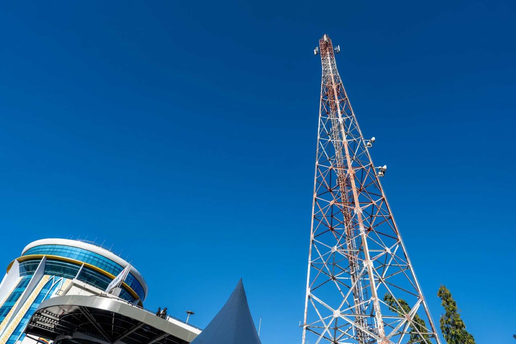 Indosat Ooredoo Hutchison Pertahankan Profitabilitas dan Perkuat Pondasi Bisnis.
