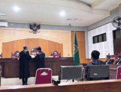 Dakwaan Gratifikasi Rp950 Juta  Dipersoalkan, Acip : Pemberi Diproses, Penerima Tak Tersentuh