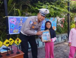 Potret Kedekatan Polisi Sahabat Anak di Lombok Barat: Edukasi Lalu Lintas Jadi Lebih Menyenangkan