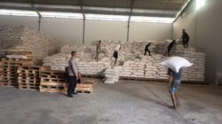 Sinergi Polri dan Petani Kawal 10 Ton Jagung ke Bulog