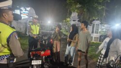 Satlantas Polres Lombok Barat Patroli Malam di Giri Menang