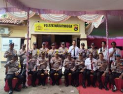 Kunker di Mapolsek Madapangga, Ini Pesan Kapolres Bima Kabupaten dan Ketua Bhayangkari Cabang Bima