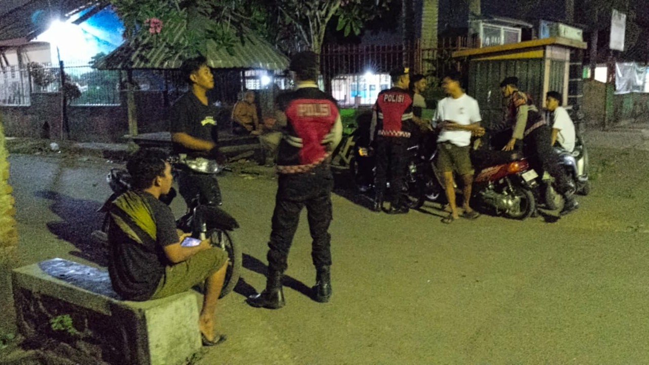 Polres Lombok Barat Sosialisasi Inovasi KEMOS Lewat Patroli