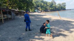 Cegah Kriminalitas di Pesisir, Polisi Intensifkan Patroli dan Edukasi Kebersihan bagi Wisatawan Pantai Senggigi