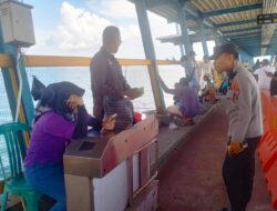 Patroli Dialogis Polsek Pemenang di Pelabuhan Bangsal