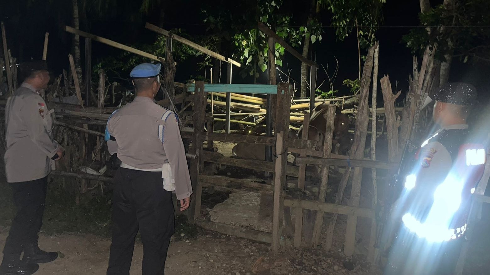 Cegah Kriminalitas 3C, Polsek Sekotong Sasar Desa Cendi Manik