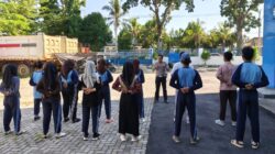 Polres Lombok Barat Latih Siswa SMAN 1 Lembar Pelopor Lalu Lintas