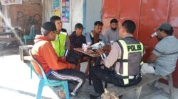 Perdana “Polantas Menyapa” Ngopi Bareng Komunitas Ojek Satlantas Polres Bima Edukasi Keselamatan Berlalulintas