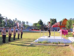 Sebanyak 52 Personel Polres Lombok Utara Resmi Naik Pangkat, Kapolres Pimpin Upacara Tradisi Siraman Kembang