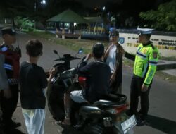 Kapolsek Bayan Hadiri Penerimaan Mahasiswa KKN PMD Universitas Mataram di Desa Sukadana