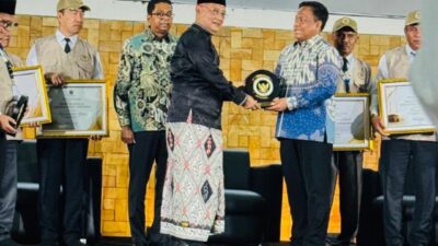 Dukung Sukses Penyelenggaraan Haji 2026, Polri Terima Penghargaan dari Kementerian Haji dan Umrah RI