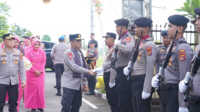 Kapolda NTB Kunjungi Polres Lombok Barat, Tegaskan Komitmen “Polri untuk Masyarakat”