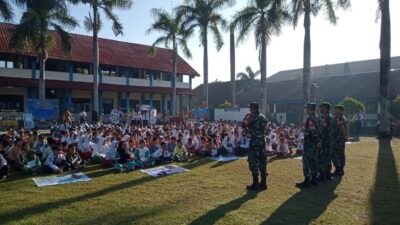 Koramil 1606-05 Mataram Cetak Generasi Disiplin Sejak Hari Pertama Sekolah