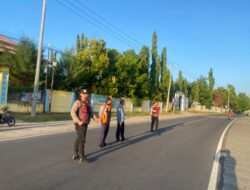 Polsek Bayan Gelar Rawan Pagi di Jalan Raya Tanjung-Bayan Desa Anyar