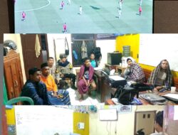 Pererat silaturahmi Bersama Masyarakat, Polsek Woha Gelar Nobar Final Piala 2026