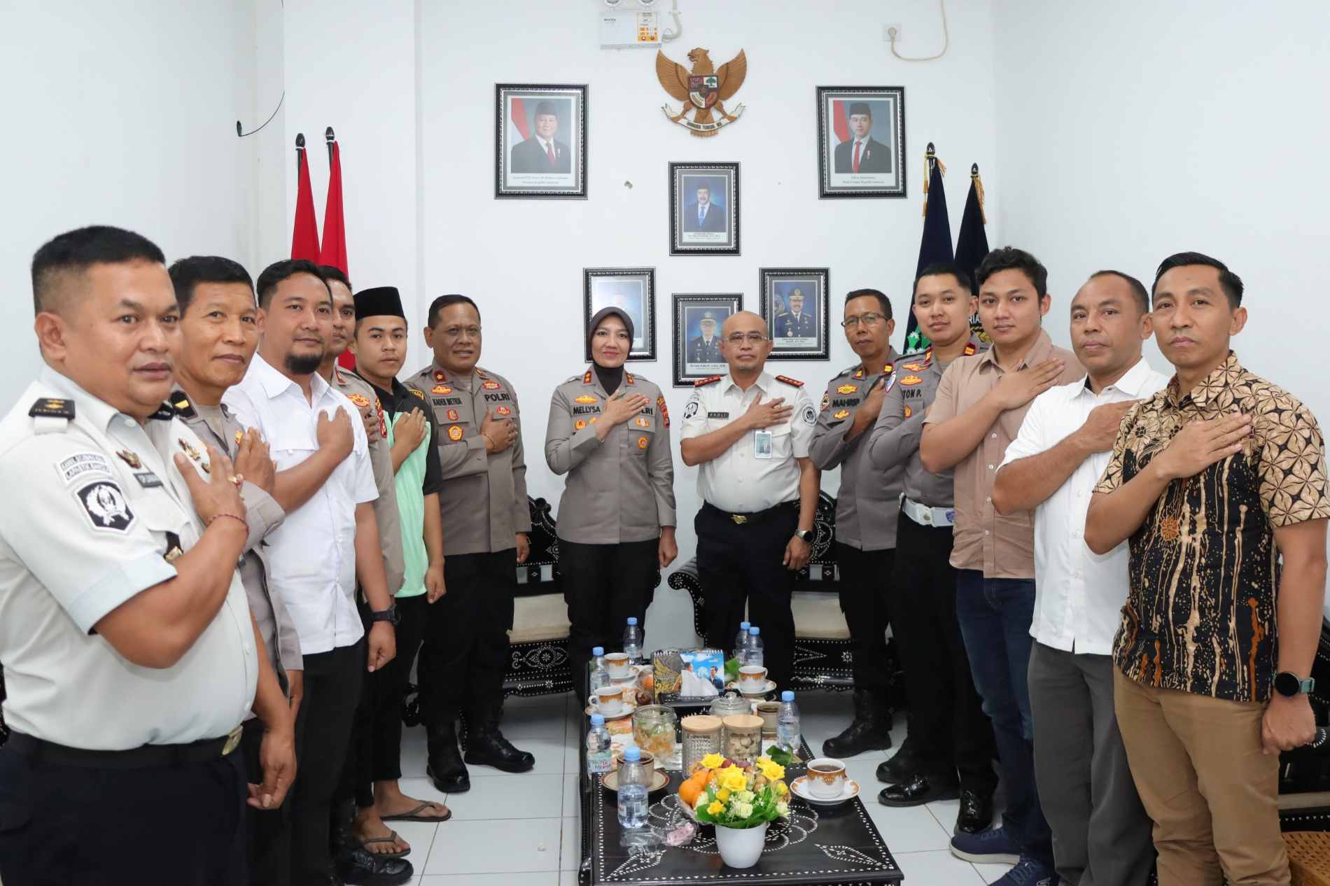 Kapolres Lombok Barat Tinjau Lapas Kuripan, Pastikan Keamanan dan Program Pembinaan Produktif Berjalan Optimal