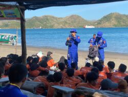Ditpolairud Polda NTB Kenalkan Peralatan SAR Selam Polri kepada Siswa Sekolah Alam Sayang Ibu