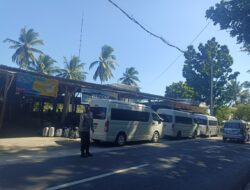 Polsek Pemenang Amankan Jalur Rombongan Kapolda dan Laksanakan Rawan Pagi
