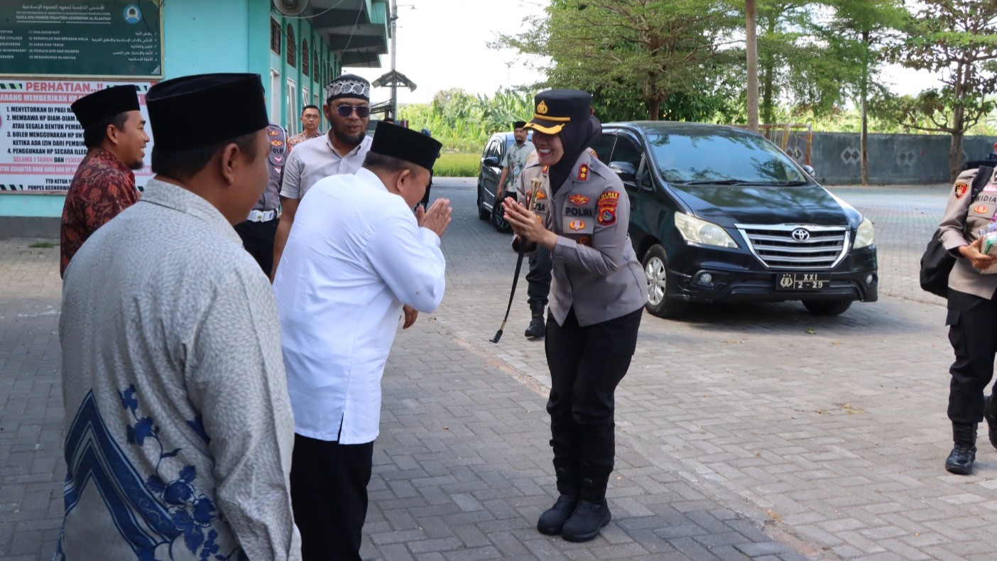 Perkuat Kemitraan, Kapolres Lombok Barat Sambangi Ponpes Assowah Al-Islamiyah