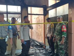 Babinsa Bersama Polri Tinjau Lokasi Kebakaran MTs Nujumul Huda, Bantu Penanganan Pascakebakaran