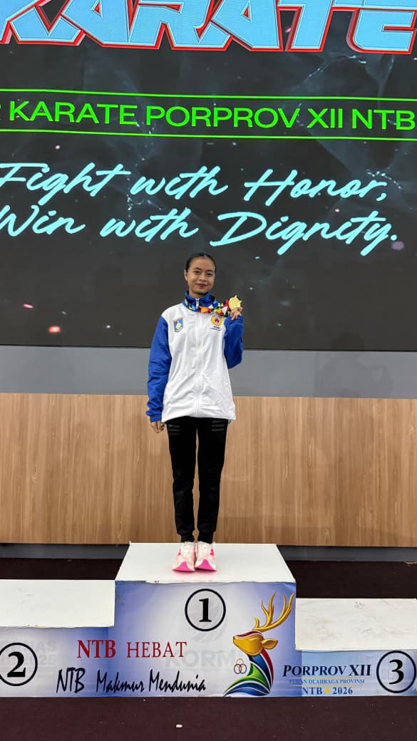 Aksi Gemilang Atlet Dojo SDKP Antar Lombok Barat Jadi Juara Umum II Karate Porprov NTB