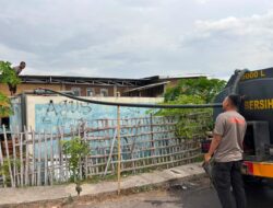 Respon Cepat Atasi Krisis Air Bersih, Kapolres Bima Kabupaten Salurkan 5000 Liter Air Bersih di Desa Rasabou