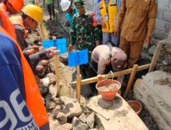 Sukseskan Asta Cita Presiden RI, Bhabinkamtibmas Polsek Woha Hadiri Peletakan Batu Pertama Program Percepatan Peningkatan Tata Guna Air Irigasi (P3-TGAI).