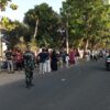 Meriahkan HUT ke-81 RI, Sinergi Babinsa dan Warga Warnai Jalan Sehat Kediri Selatan