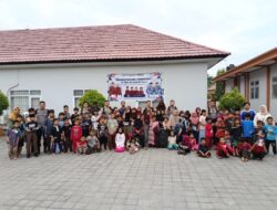 Tangis Siswa Warnai Kepulangan Taruna Akpol dari Lombok Barat