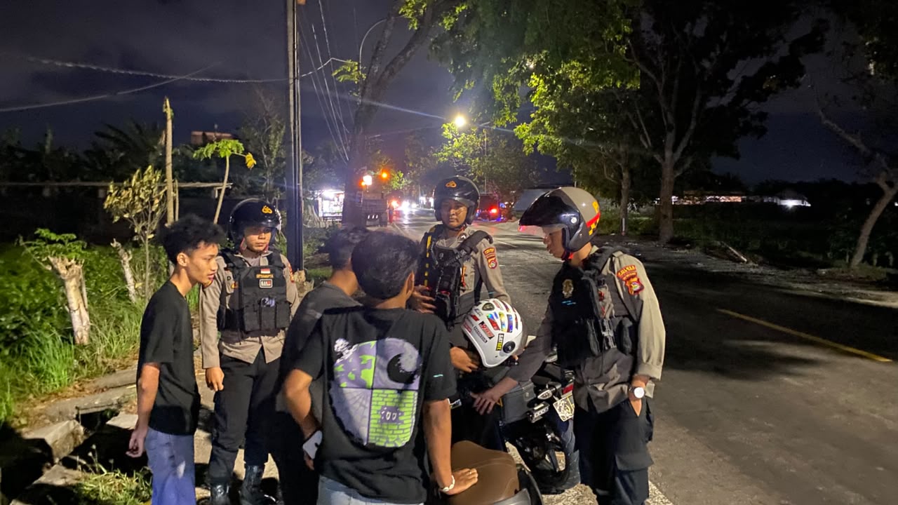 Tekan Ruang Gerak Kriminalitas, Tim Patroli Perintis Presisi Lombok Barat Perketat Kawasan Pemukiman Gerung