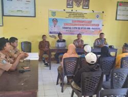 Kawal Penyaluran BLT, Bhabinkamtibmas Polsek Tambora Sampaikan Himbauan Kamtibmas