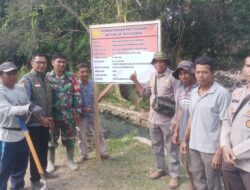 Bhabinkamtibmas Polsek Woha Menghadapi Peletakan Batu Pertama Pembangunan Irpom Sampaikan Himbauan Kamtibmas