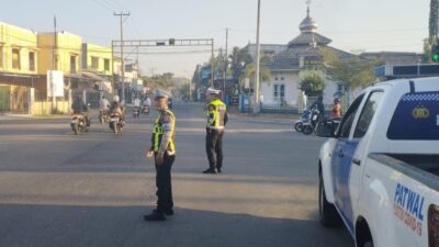 Pelayanan Prima, Satlantas Polres Bima Kabupaten Gelar Rawan Pagi di Jam Sibuk