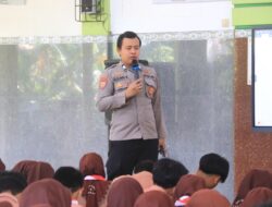 Tingkatkan Literasi Digital, SMAN 5 Tuban Edukasi Pelajar Terkait Peluang dan Risiko Teknologi AI
