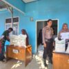 Monitoring Penyaluran Bantuan Beras di Desa Binaannya Bhabinkamtibmas Polsek Woha Sampaikan Himbauan Kamtibmas