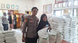 Monitoring Penyaluran Bantuan Beras Bagi Warga Binaan, Bhabinkamtibmas Polsek Monta Sampaikan Himbauan Kamtibmas