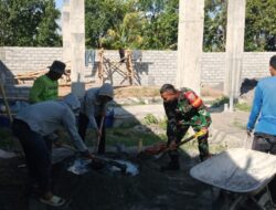 Babinsa dan Warga Bersatu Bangun Ponpes Nurul Ibat