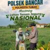 Perkuat Ketahanan Pangan, Bhabinkamtibmas Polsek Bancar Monitoring Lahan Tanam Jagung di Desa Cingklung