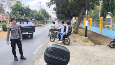 Antisipasi dan Minimalisir Tawuran Pelajar di Jam Pulang Sekolah Polsek Sanggar Hadir Melalui Patroli Rawan Siang
