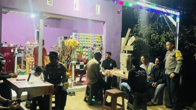 Pastikan wilayah hukumnya tetap kondusif, Polsek Madapangga Optimalkan Patroli Malam di jam rawan