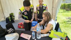 Tim Dokkes Ops Mandalika Rinjani 2026 Tangani WNA Australia Korban Laka Lantas di Kawasan Sirkuit Mandalika